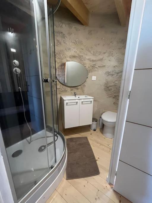 Villa Loue Ancien Moulin A Vent Avec Piscine Et Jacuzzi à Neuvy-Bouin Extérieur photo